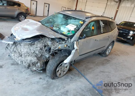 2014 Chevrolet Traverse Ls from USA, damaged, VIN 1GNKRFED3EJ338191